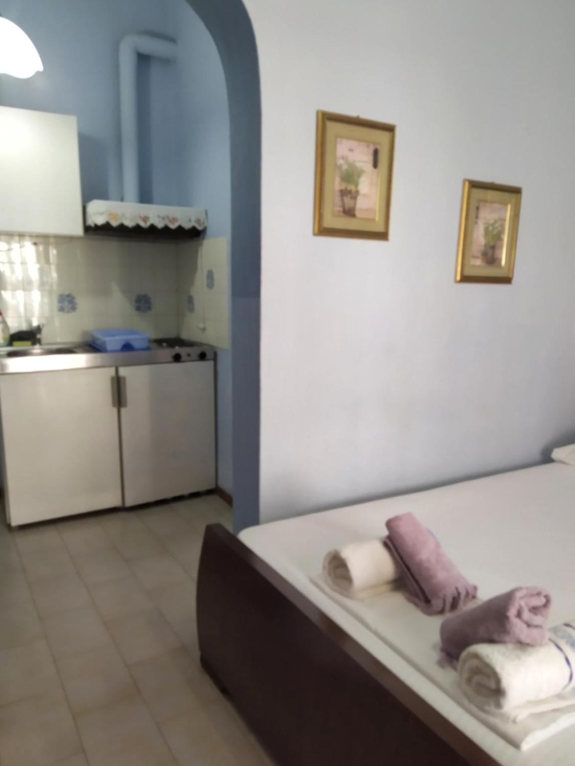 נאו קלימה Studios And Apartments Meri מראה חיצוני תמונה
