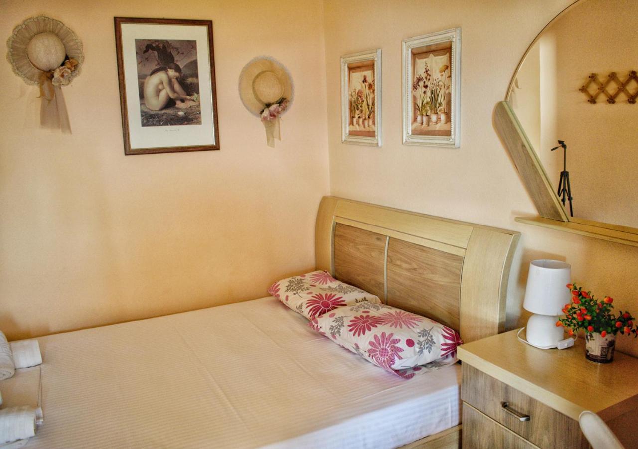 נאו קלימה Studios And Apartments Meri מראה חיצוני תמונה